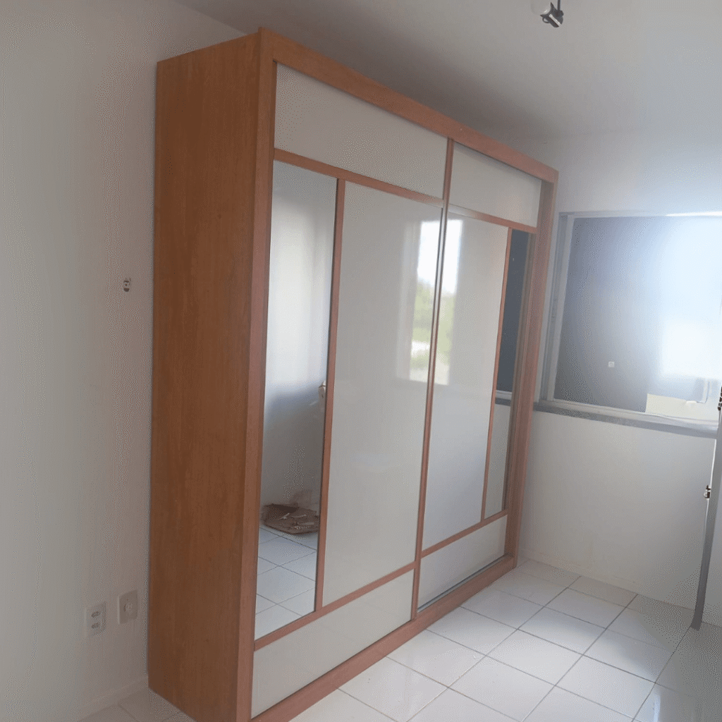 Montagem de Guarda Roupas casal Portas de Correr em Aracaju - SE