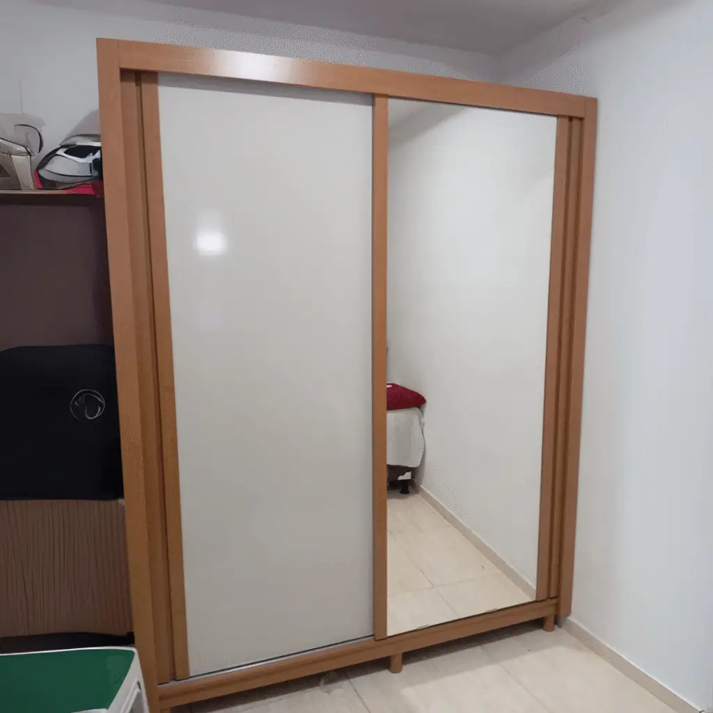 Montagem de Guarda Roupas com Portas de Correr em Aracaju - SE